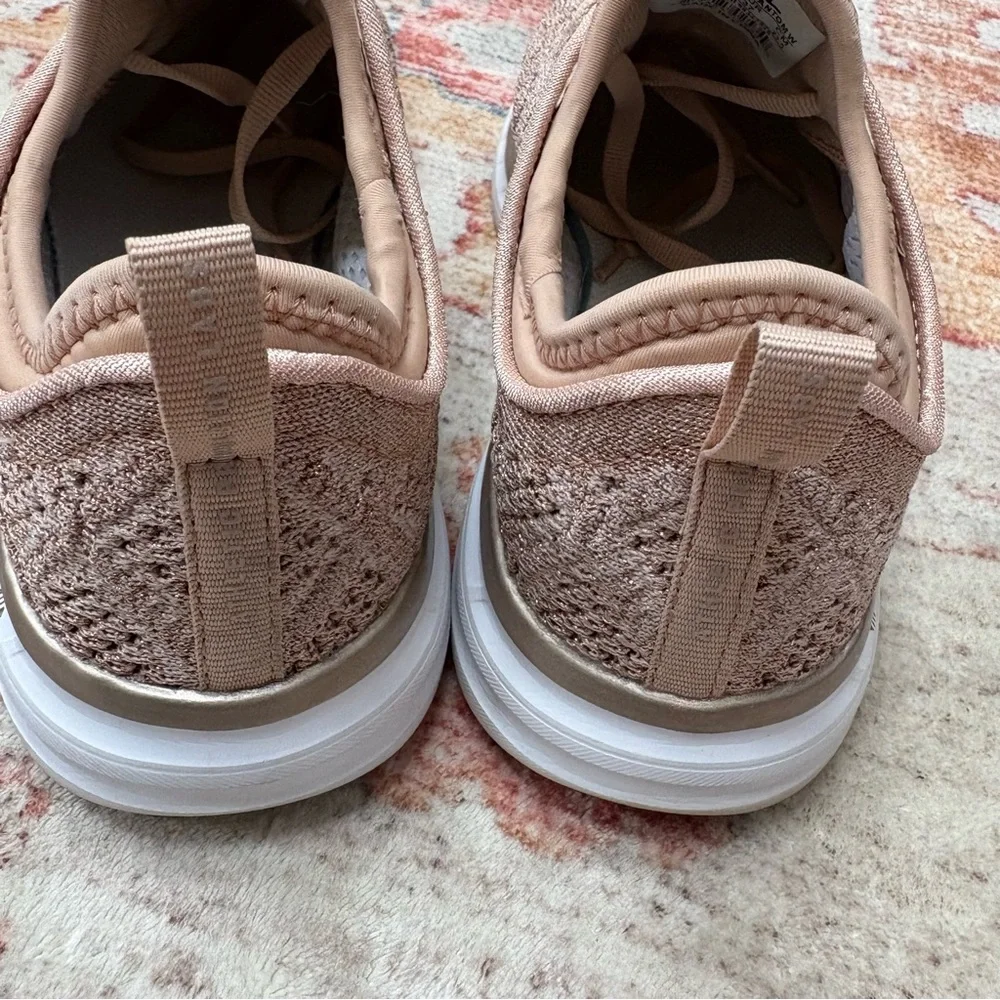 APL Athletic Propulsion Labs Techloom Phantom Rose Gold/Pink Women’s Shoe Size 7 - Picture 8 of 13